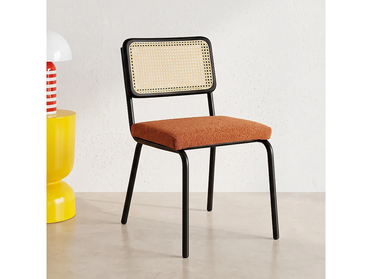 Lot de 2 chaises en métal et bois noir, cannage naturel et tissu bouclé rouille - Paula