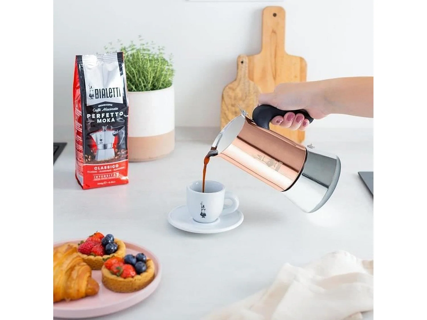 Italiaanse koffiepot Vénus van roestvrij staal 6 kopjes inductie koper Bialetti - 100% composteerbaar