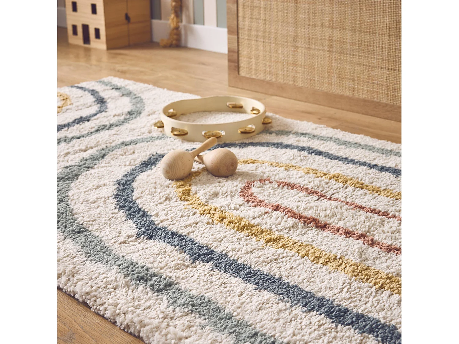 Alfombra infantil rainbow, interior crema y multicolor