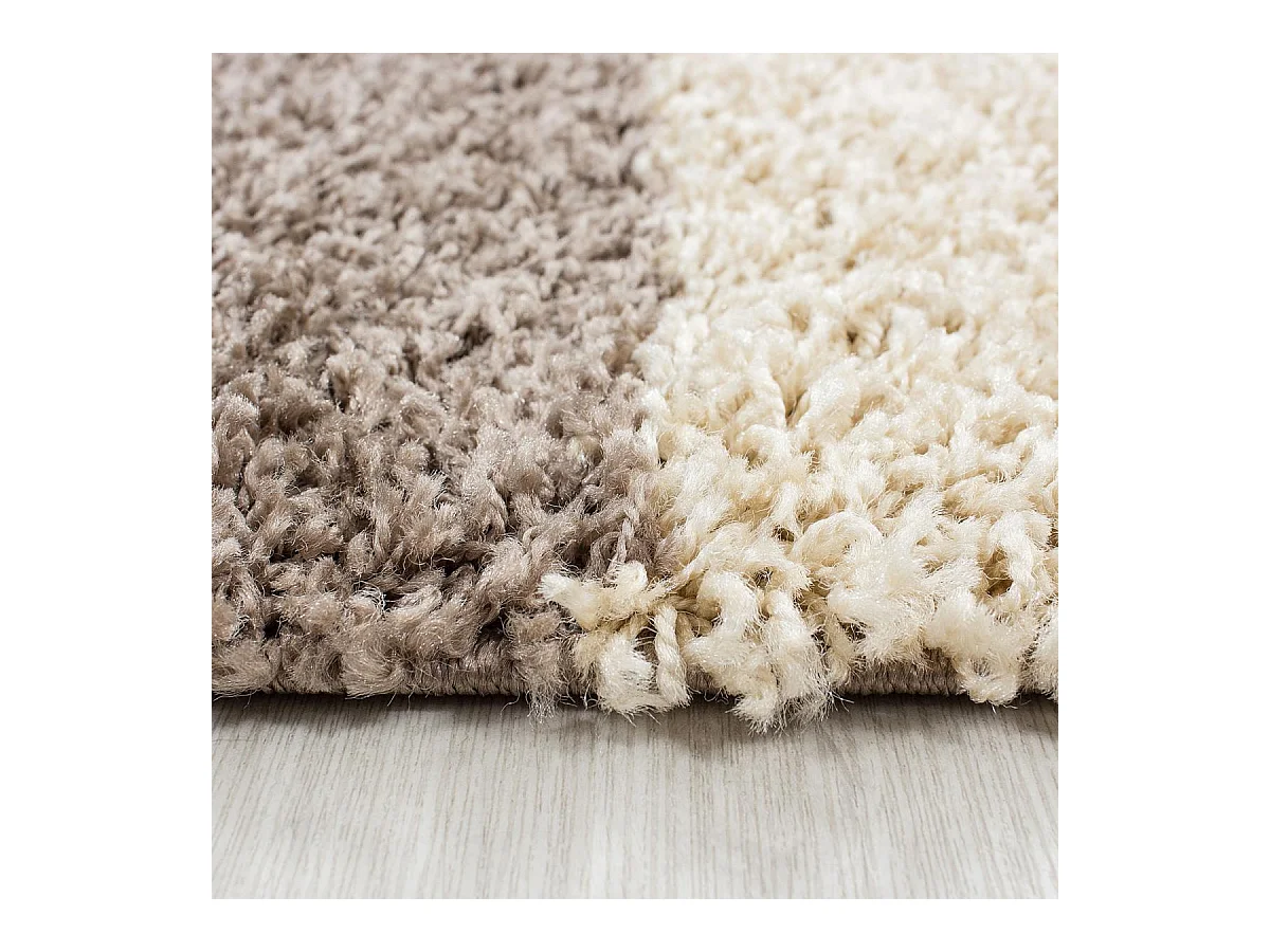Tapis poils longs shaggy 80x250 rectangle tissé beige et marron motif damier