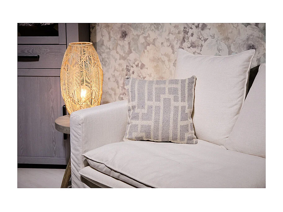 Coussin carré 40 x 40 cm coton brodé de motifs géométriques gris - RAY