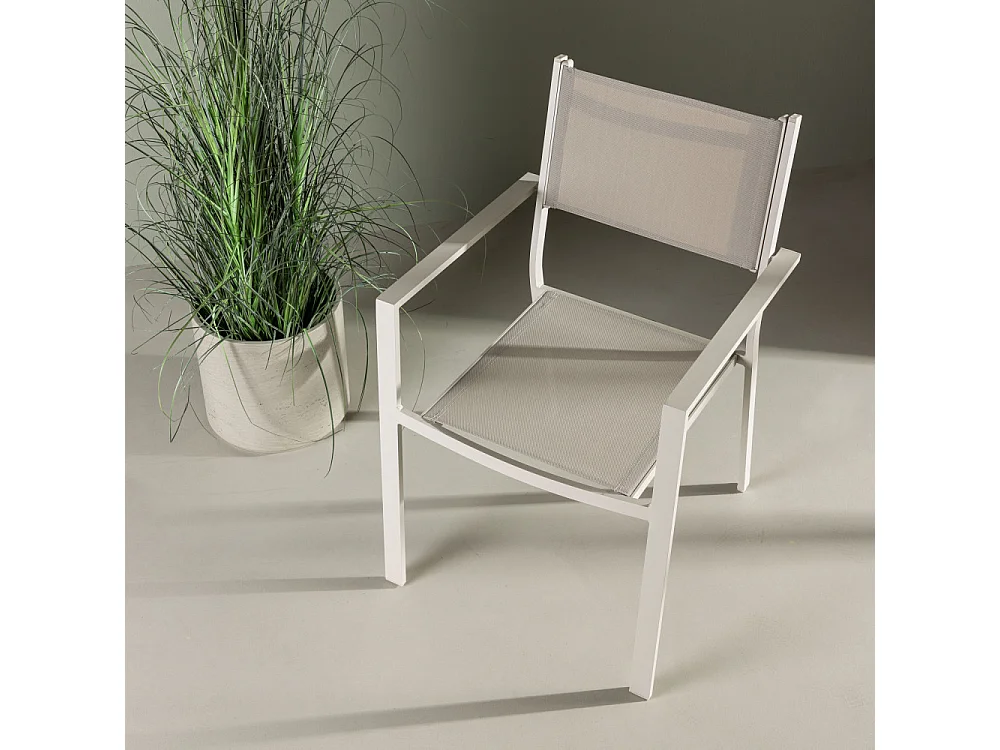 Copacabana chaise de jardin beige.