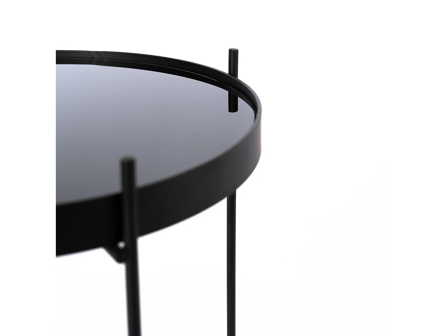 Marissa - Coffee table (38 x 38 x 43h) in black tempered glass
