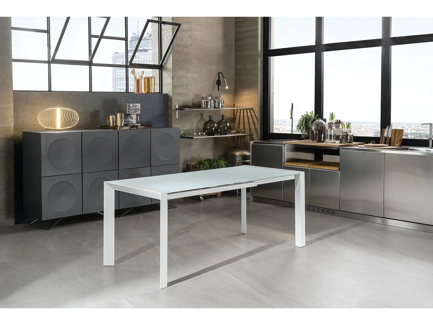 Pixel - Ausziehbarer Tisch (122/182 x 80 cm) aus weißem gehärtetem Glas