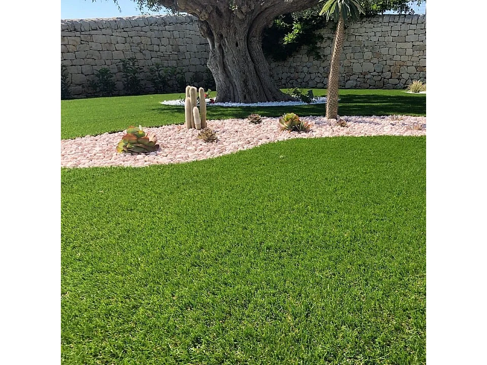 Tapis de faux gazon artificiel à gazon synthétique 40 MM 1X5 MT 48711