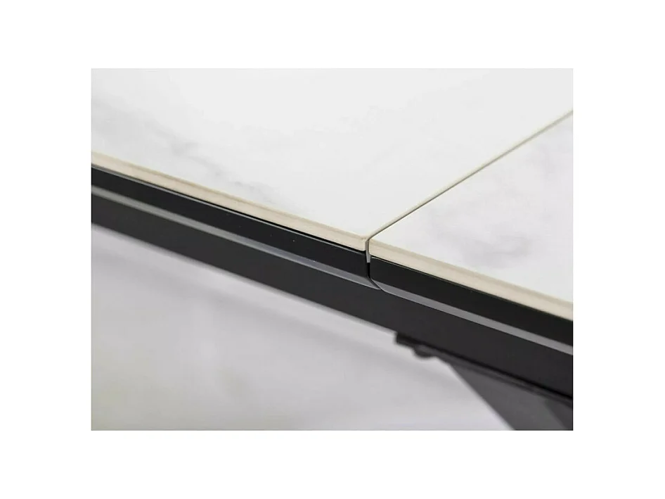 Table à manger extensible 160-200 cm en céramique aspect marbre blanc Tommy