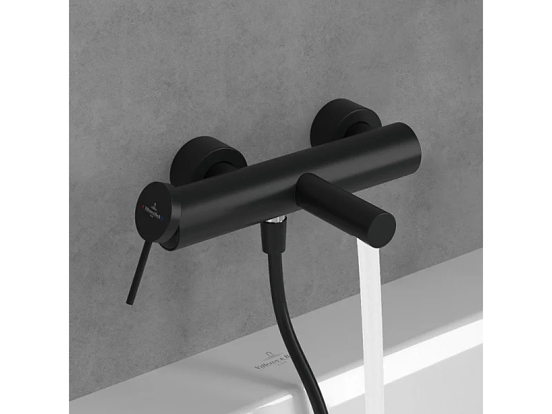 Pack mitigeur baignoire mécanique VILLEROY ET BOCH Loop & Friends Noir mat + douchette + flexible + support