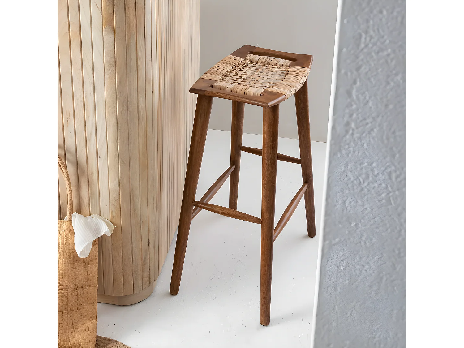 Tabouret de bar en manguier Suzanna
