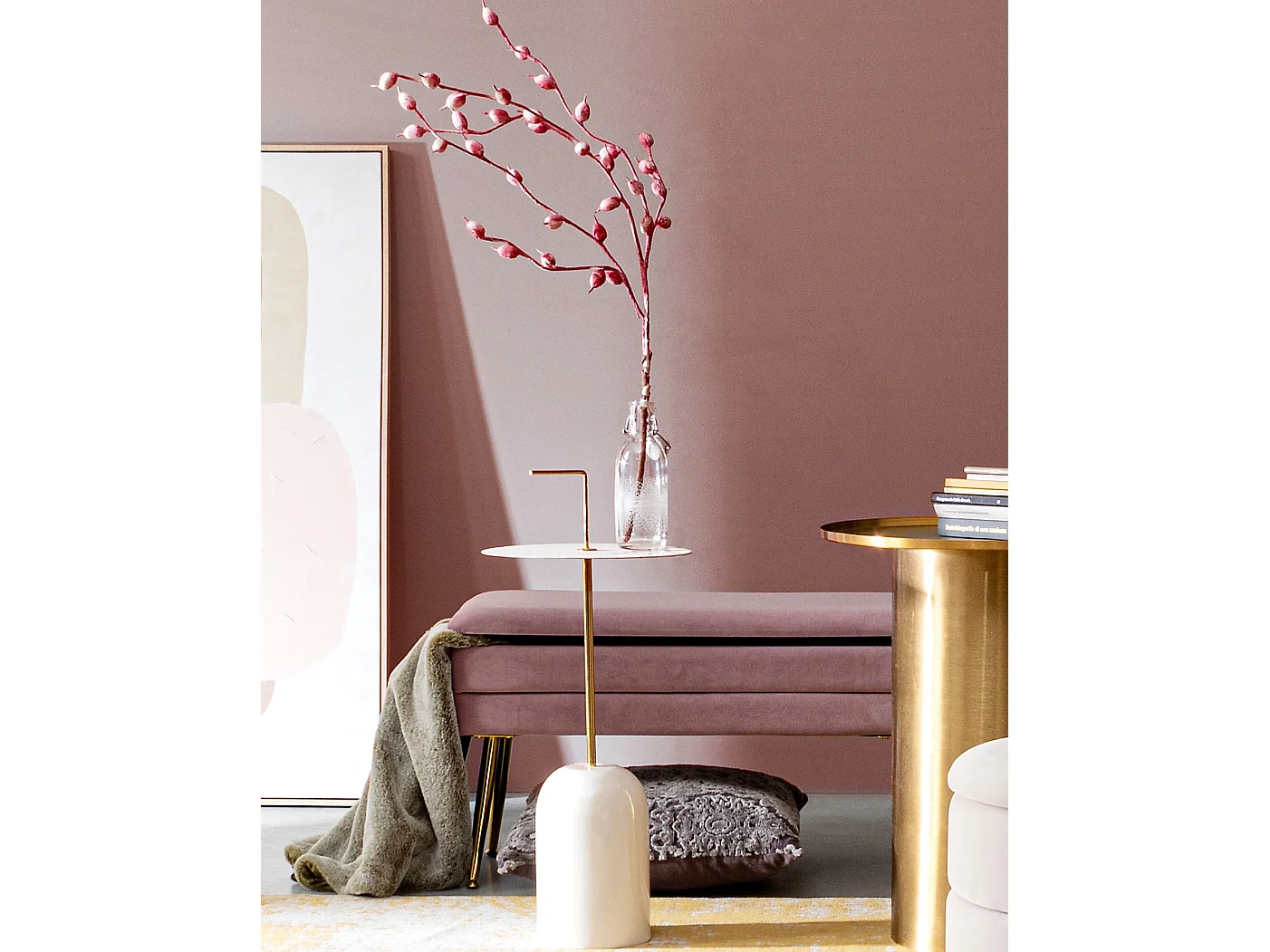 Banc coffre en velours sur pieds acier doré Pakia-Couleur Rose poudré