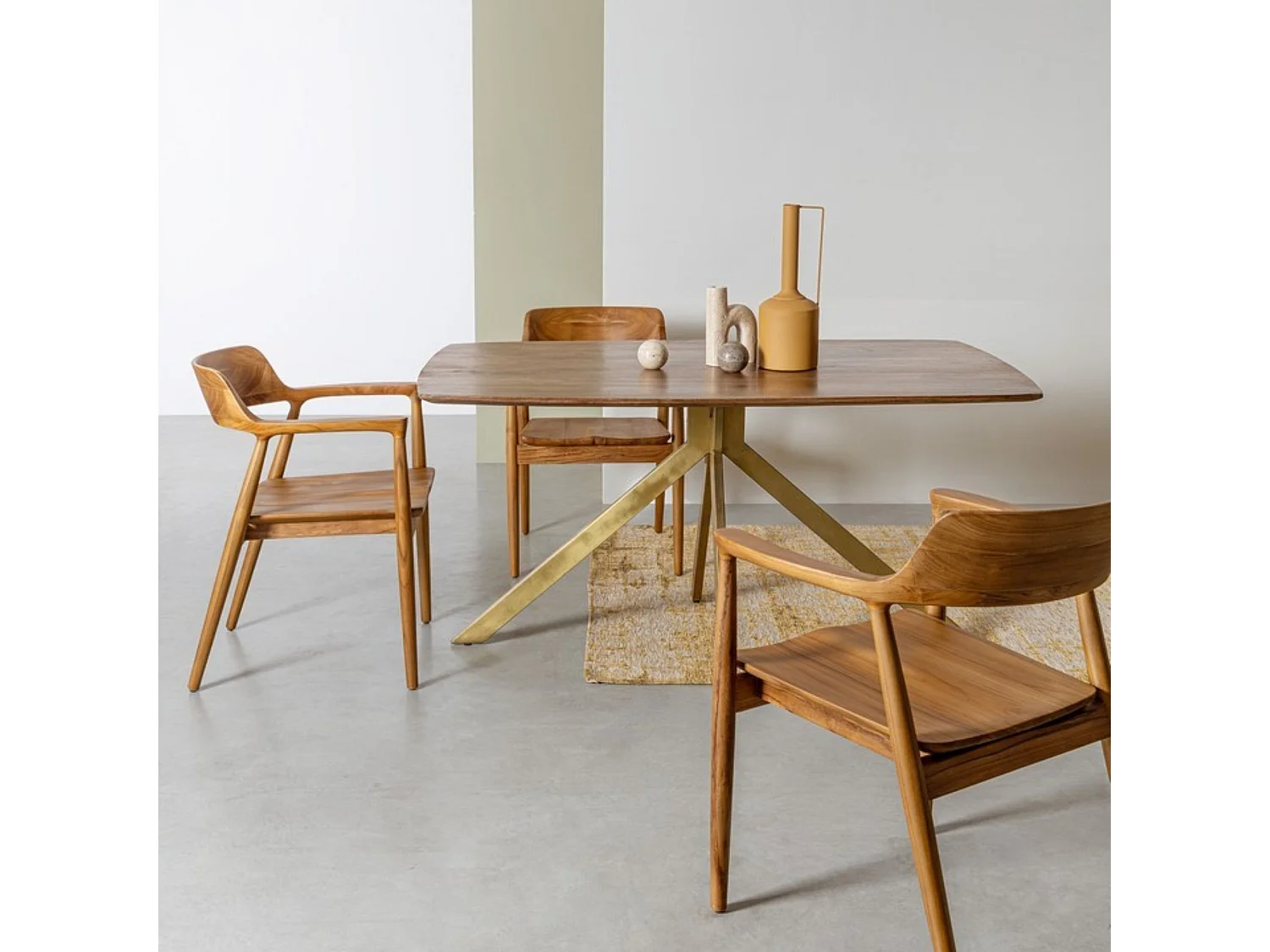 Table de salle à manger en manguier et pied laqué laiton L150 - RINGO