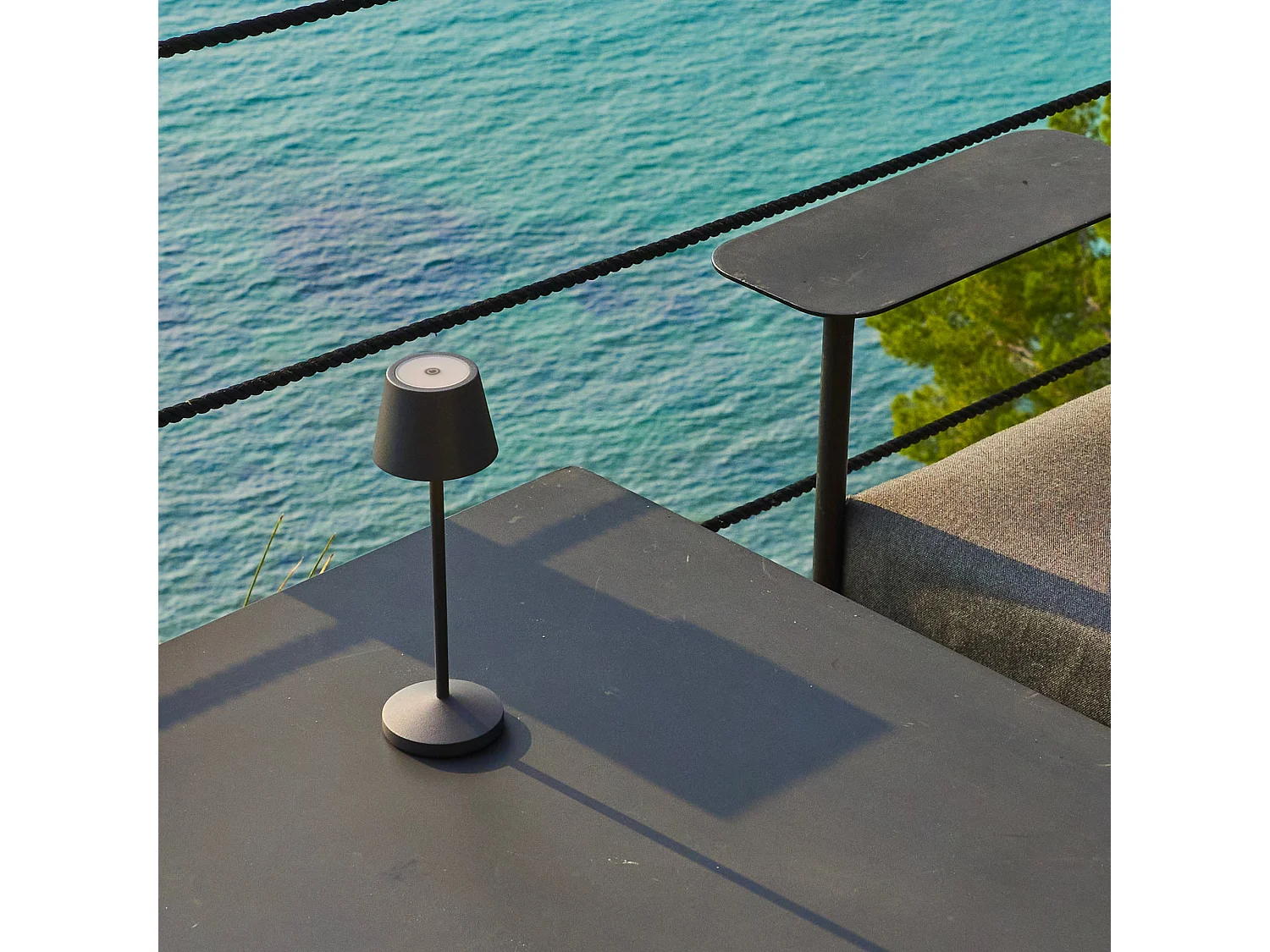 Lampe de table sans fil EMILY Gris anthracite Aluminium H25CM