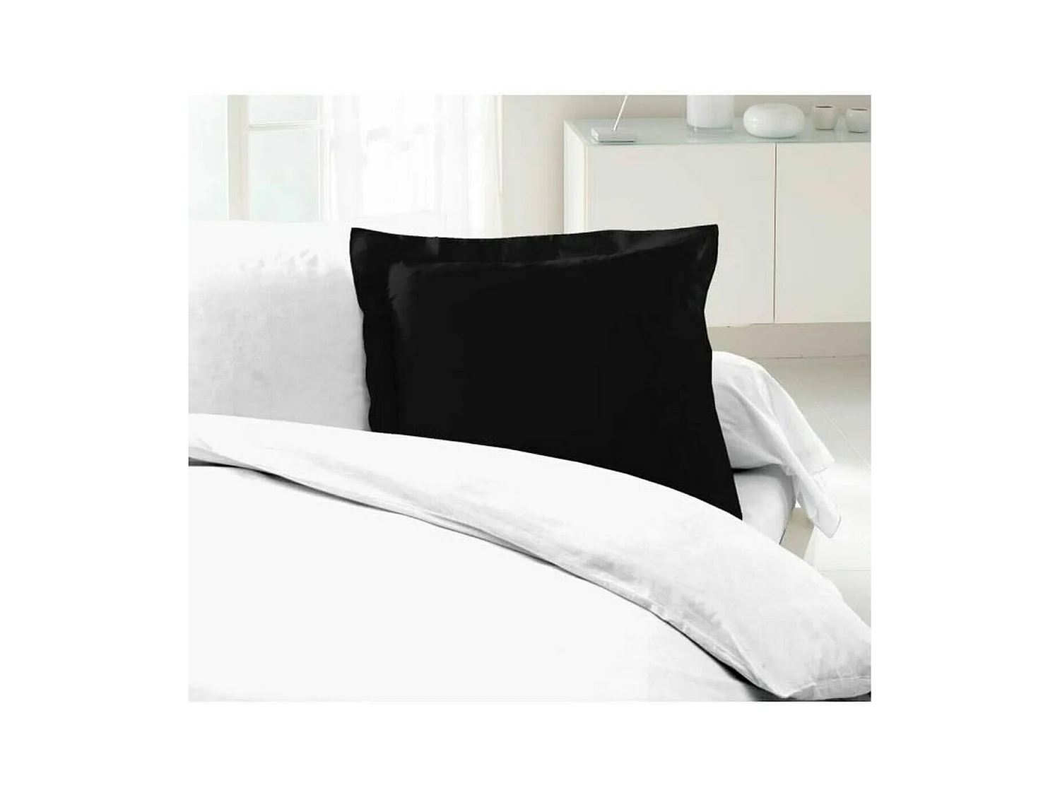 2 Taies d'oreillers noir 100% coton 63 x 63 cm