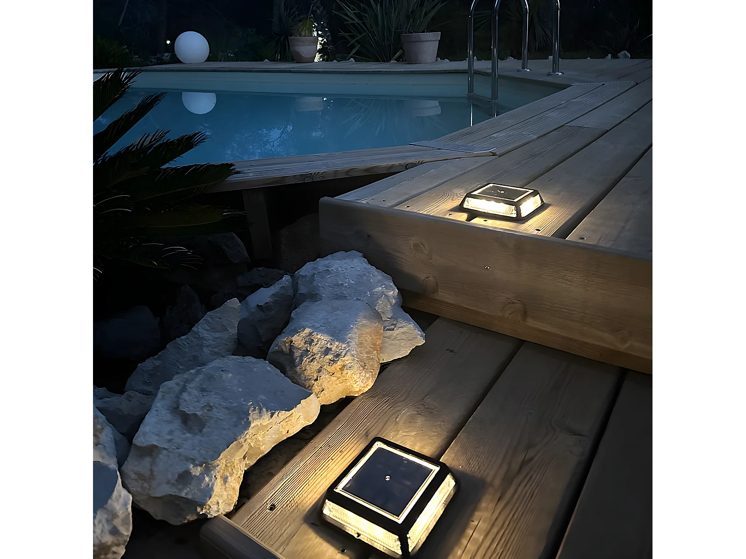 Lot de 8 balise solaires QUADRY Noir Aluminium D12cm