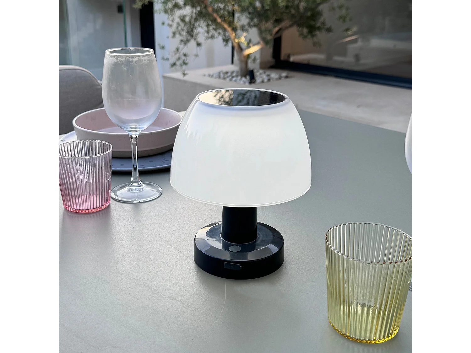 Tafellamp op zonne-energie H13.5 cm LUMINA