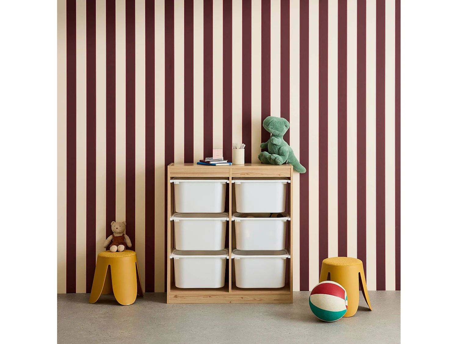 Meuble de rangement enfant. naturel. 6 bacs de rangement en plastique