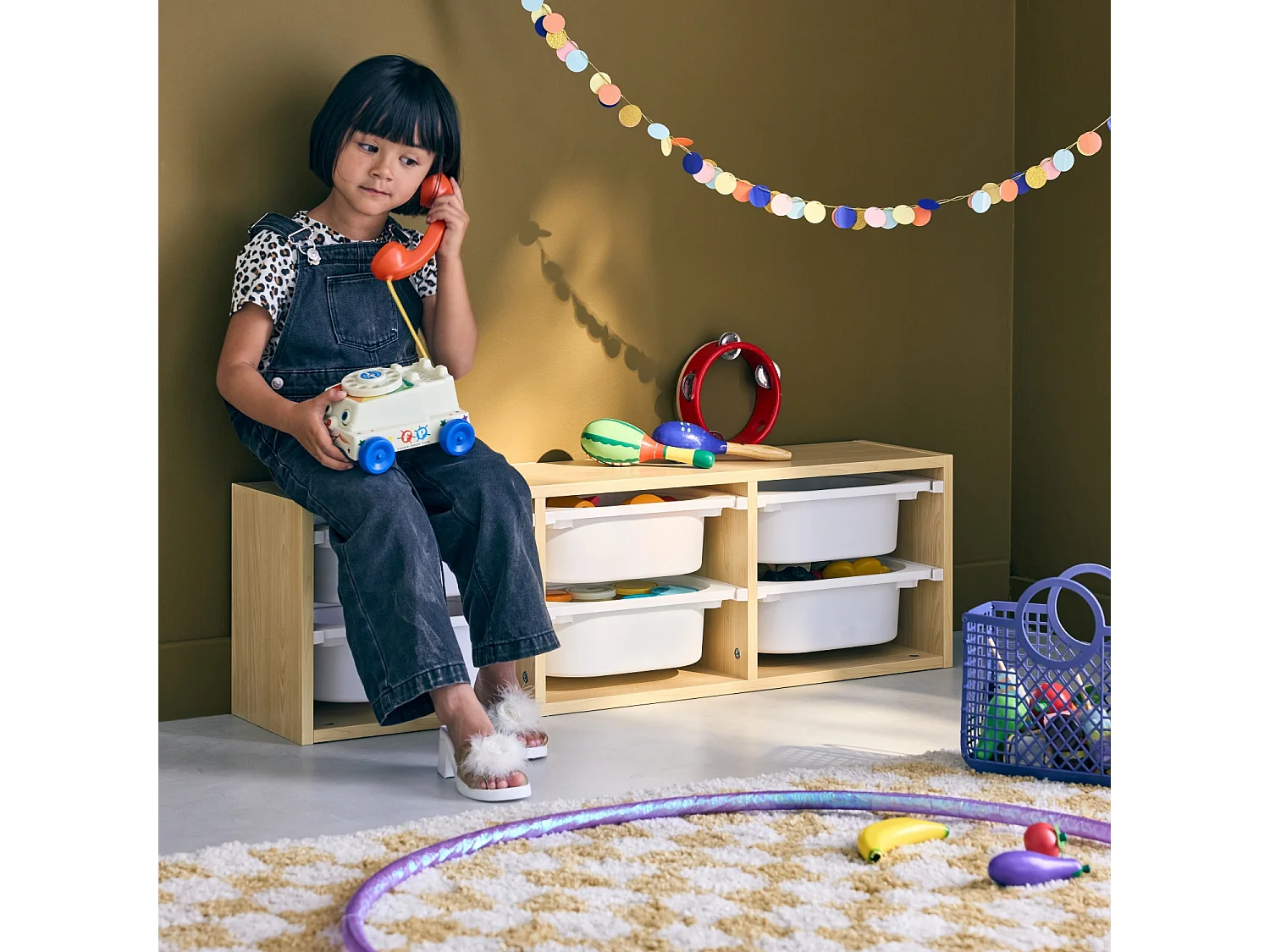 Meuble de rangement pour enfant. naturel. 6 bacs en plastique