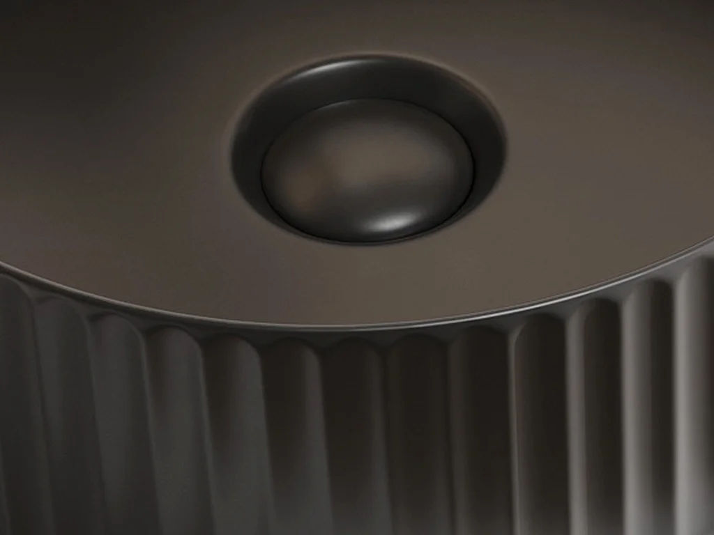 Rund riflet keramisk benkeservant - Matt svart - 36 cm - PEDARA