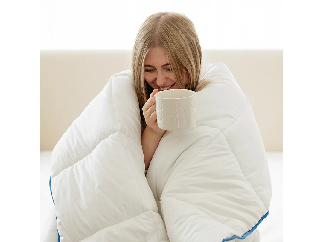 Couette hiver coton et polyester 240x260 épais 5cm