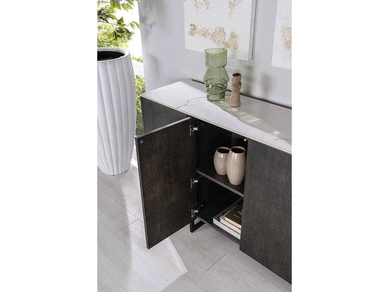 Alpha – 4-türiges Sideboard (160 x 40 x H 85 cm) aus dunkelgrauer Keramik