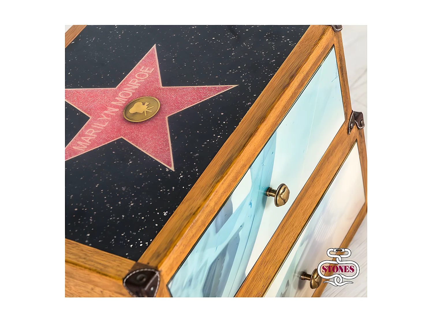 Hollywood-Kollektion – Kommode (53 x 40 H cm) aus braunem Mangoholz