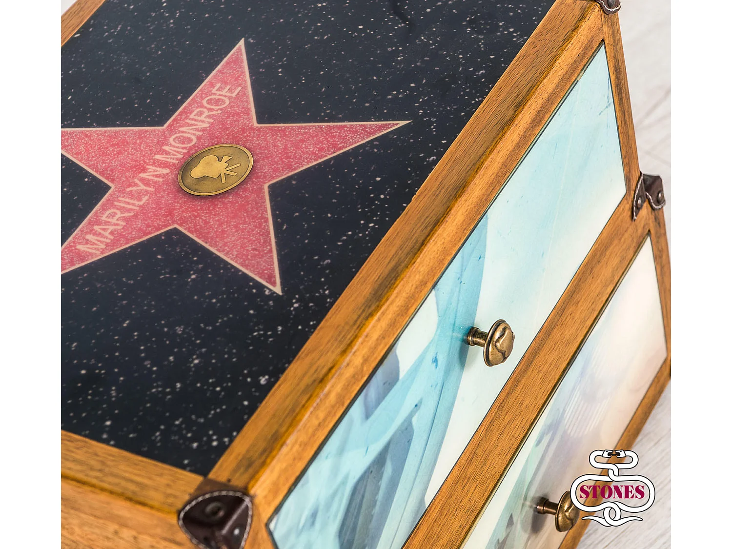 collection hollywood Commode (53 x 40 H cm) en Bois de Manguier Marron