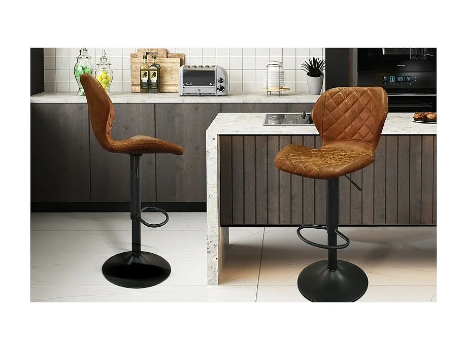 Sgabello da bar MABEL - PU cognac - Altezza regolabile 90-111 cm - Piedi in metallo - Stile vintage