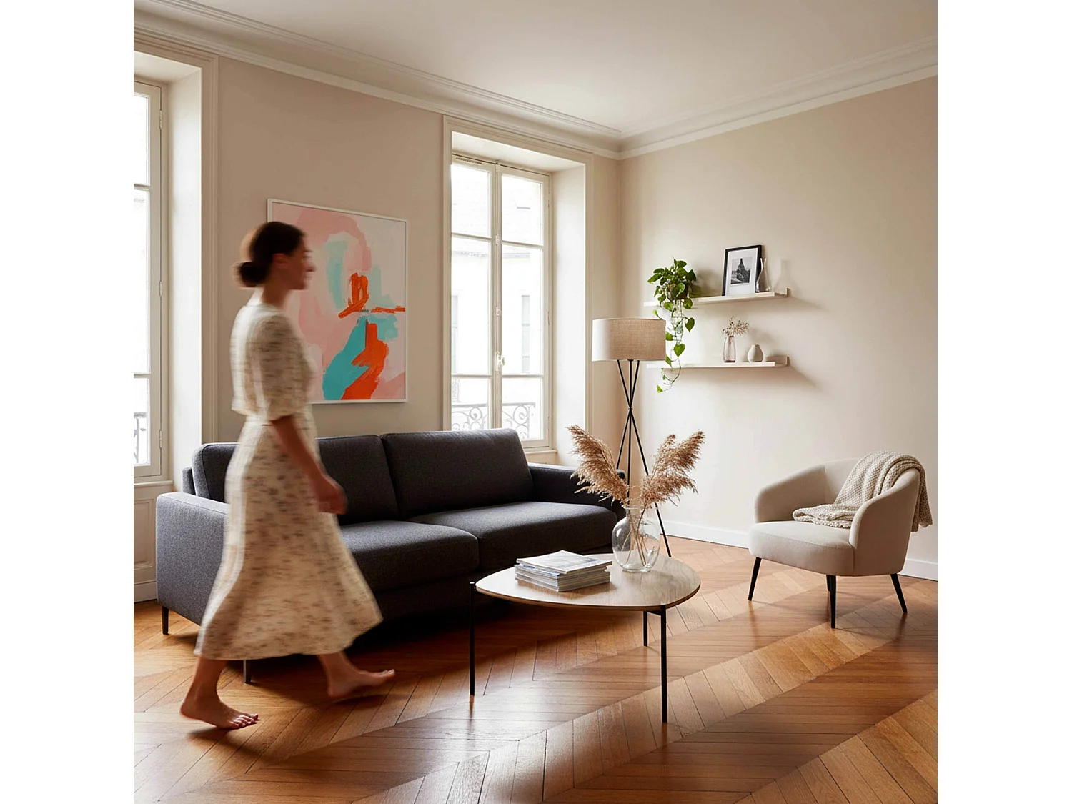 Table basse triangulaire en acier et effet bois