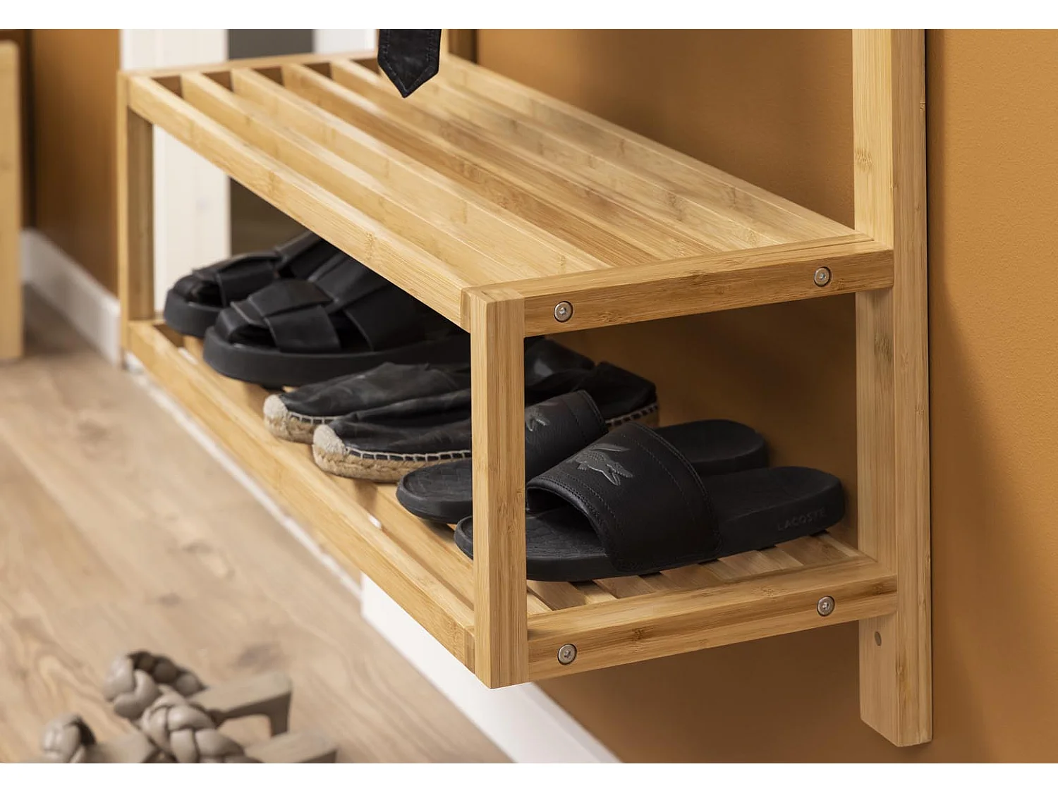 Bali portemanteau 1 barre de suspension, 3 tablettes bambou.