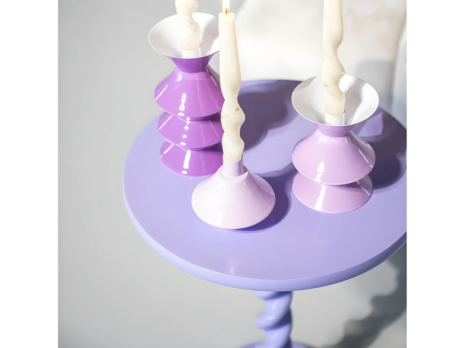 Gula - Table d'appoint en aluminium ø40cm - Lilas