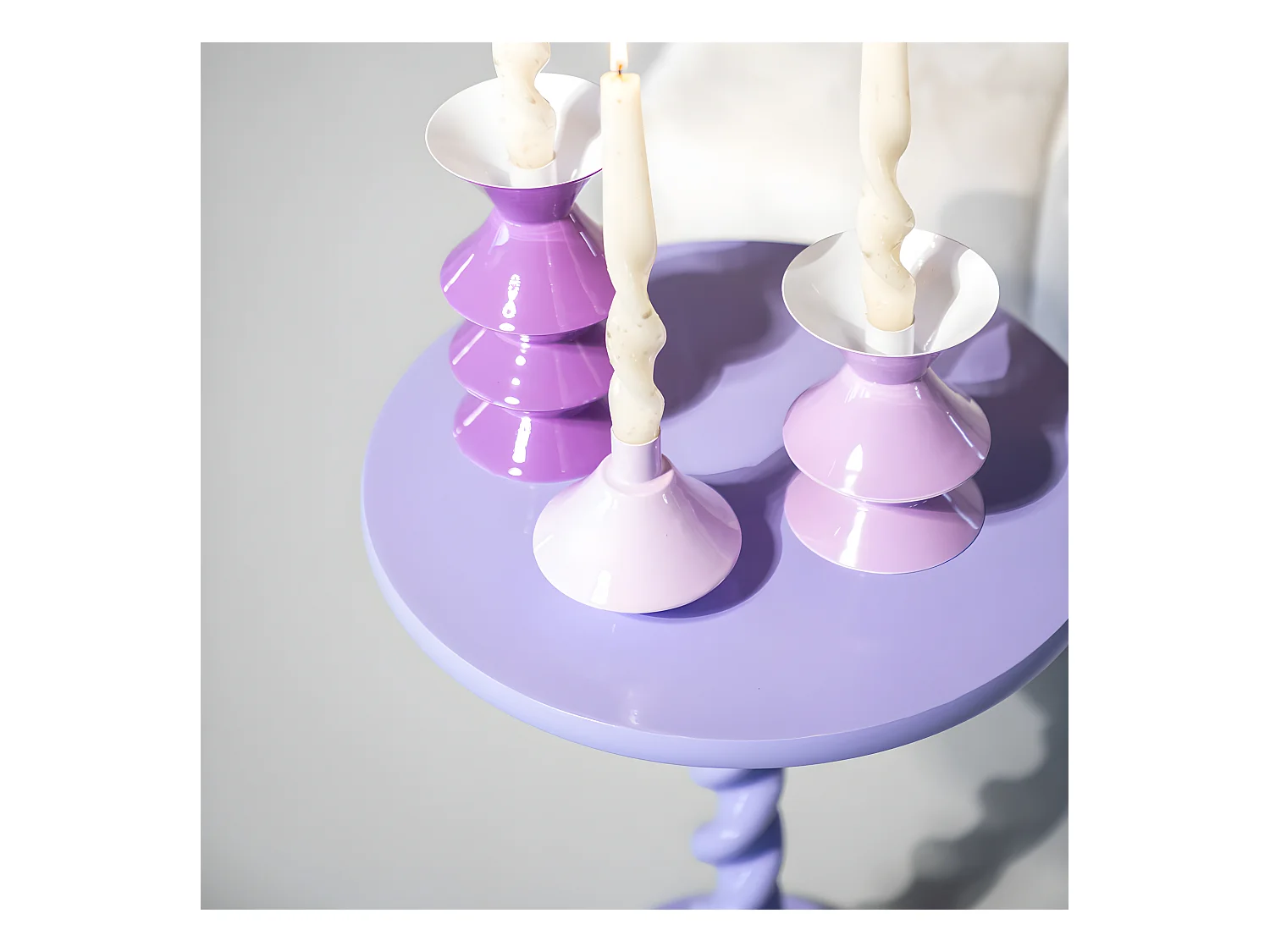 Gula - Table d'appoint en aluminium ø40cm - Lilas