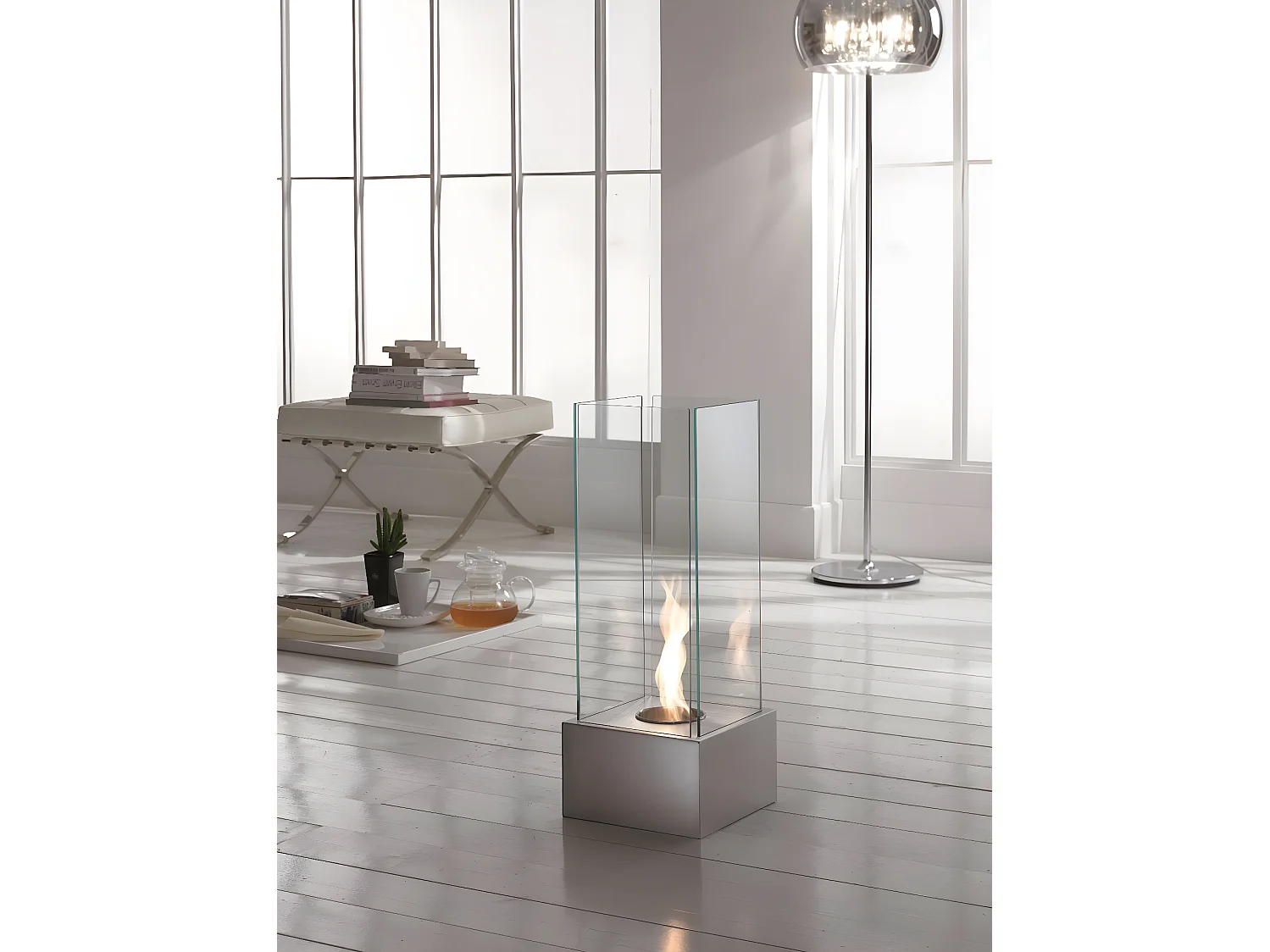 Designboden Bioethanol Biokamin in Chromgrau 25 x 25 x H 65 cm