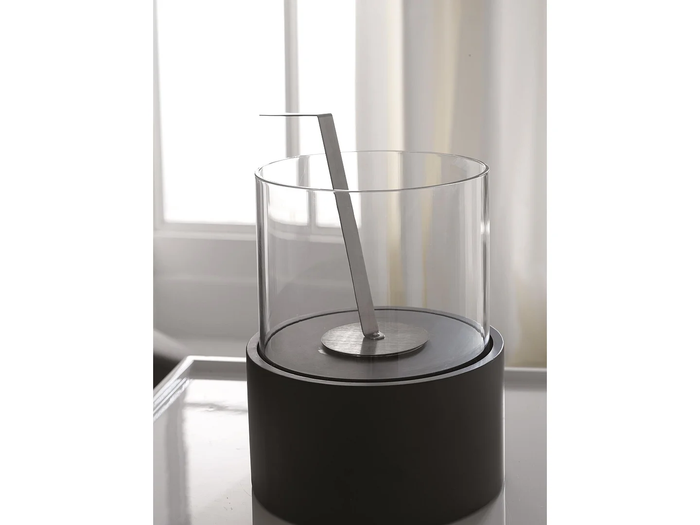 Cheminée bio de table en métal noir 22x22x27h cm