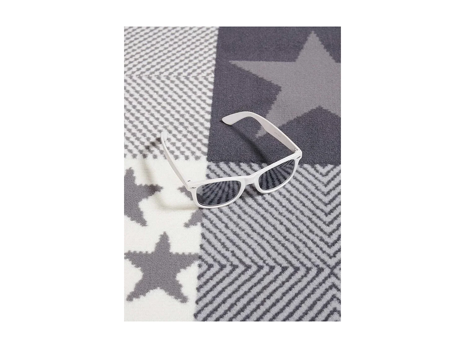 Tapis enfant 60x110 rectangle tissé crème LYN1 CARETOILE