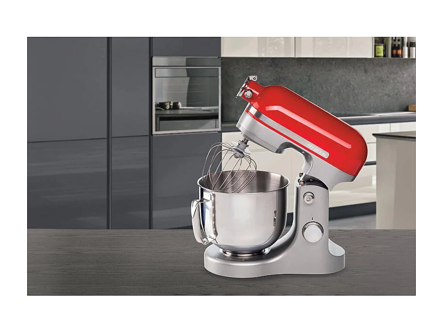 Robot pâtissier rouge