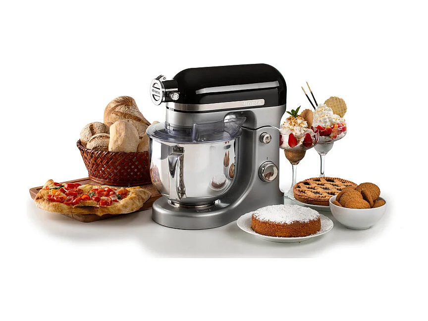 Robot pâtissier noir