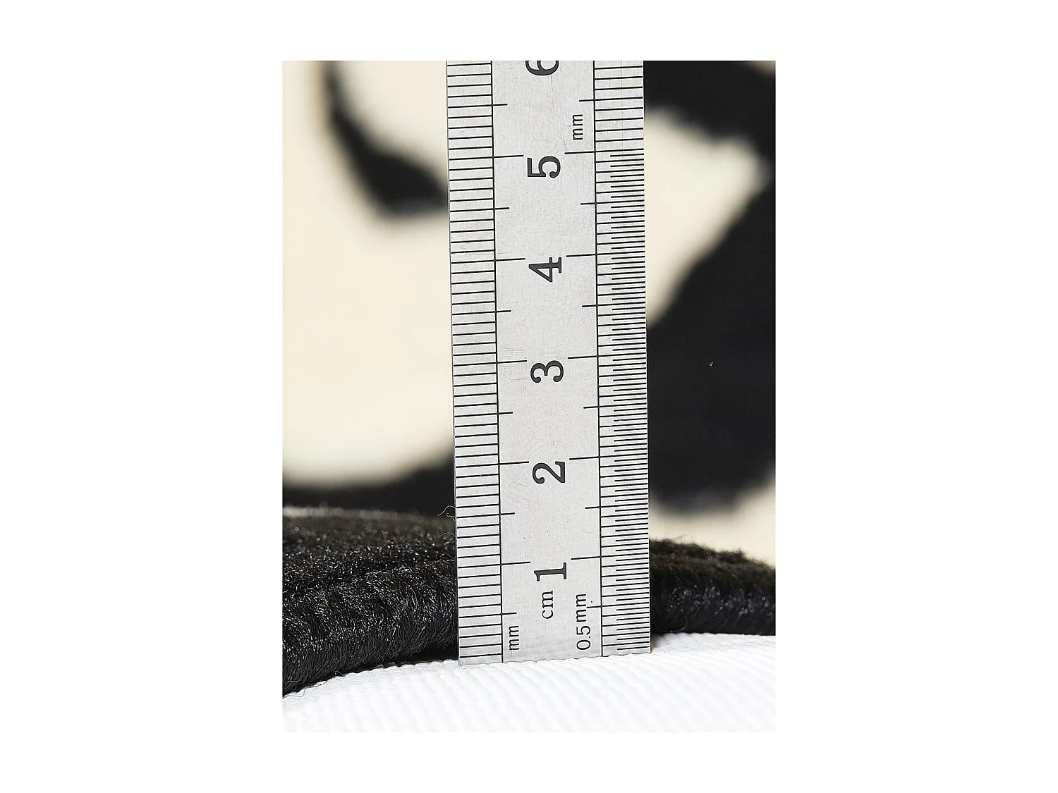 tapis salle à manger 240x340 tissé noir rectangle motif animaux LYN1 ZEBRO