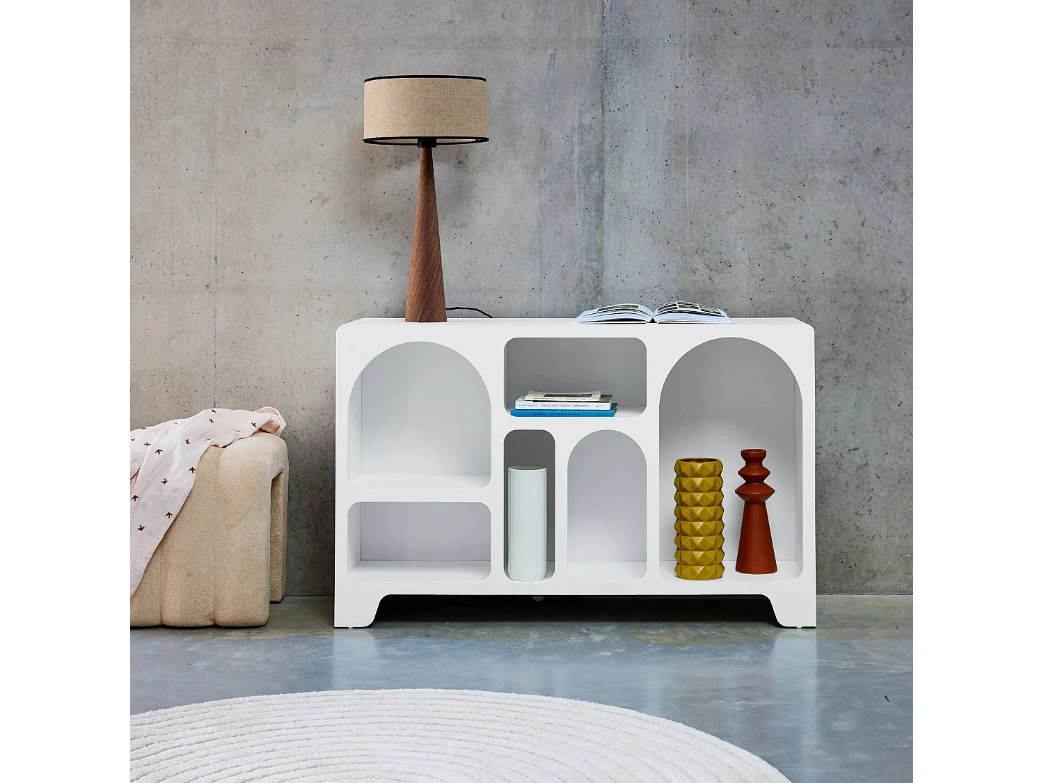 Buffet organique plusieurs niches 6 compartiments. buffet bas. effet bois blanc 120cm