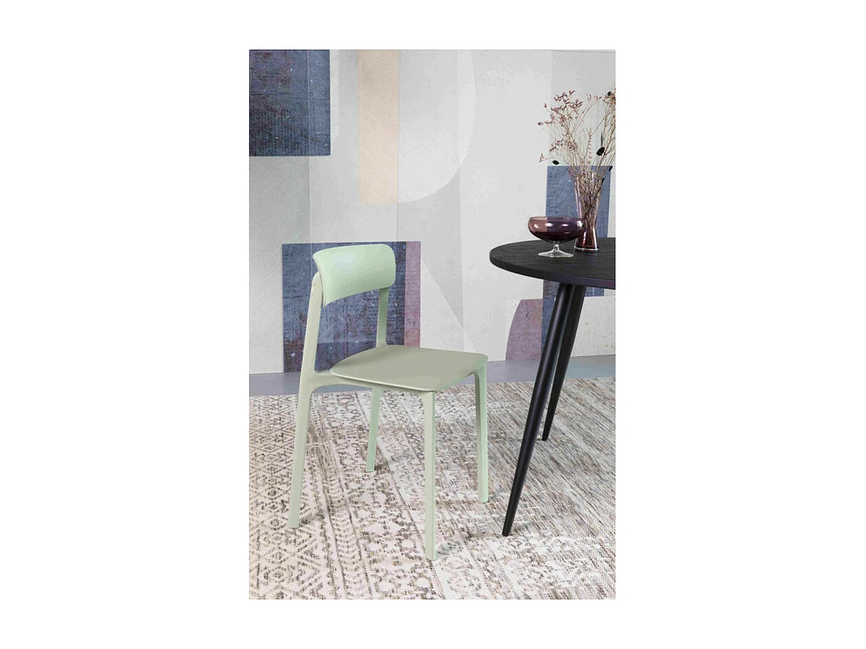 Lot de 4 chaises en polypropylène Clive