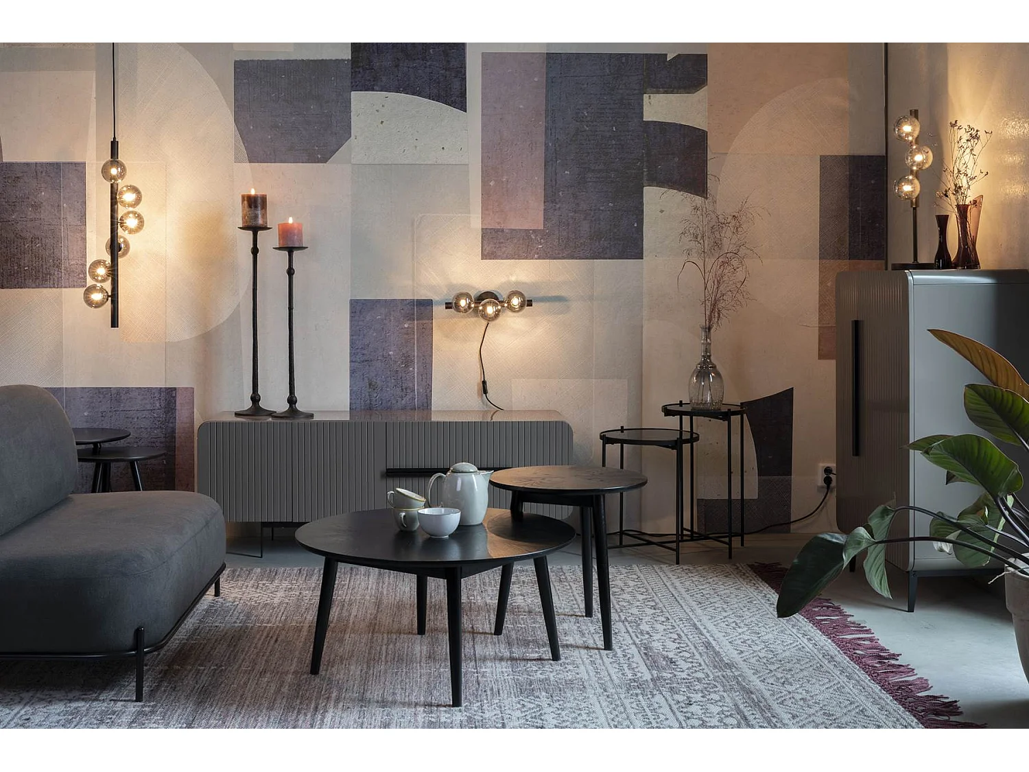 Applique design noir mat 3 boules de verre - Boite à design