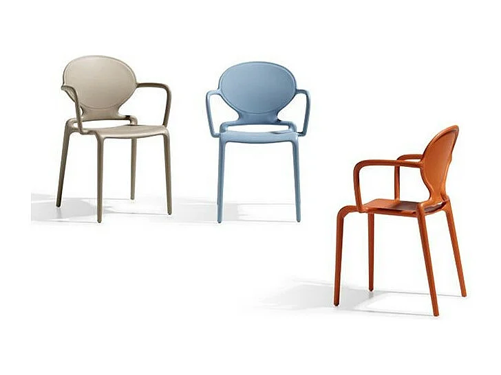 4 Chaises design GIO à accoudoirs - intérieur et extérieur