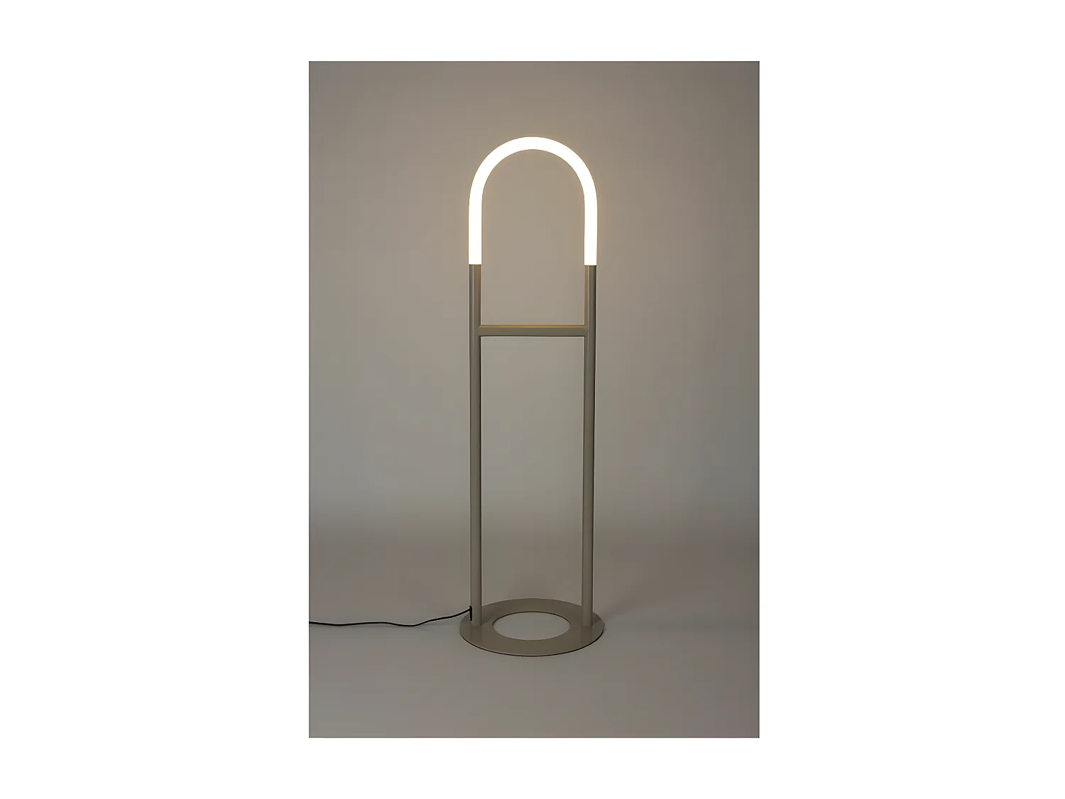 Le Lampadaire ARCH Zuiver