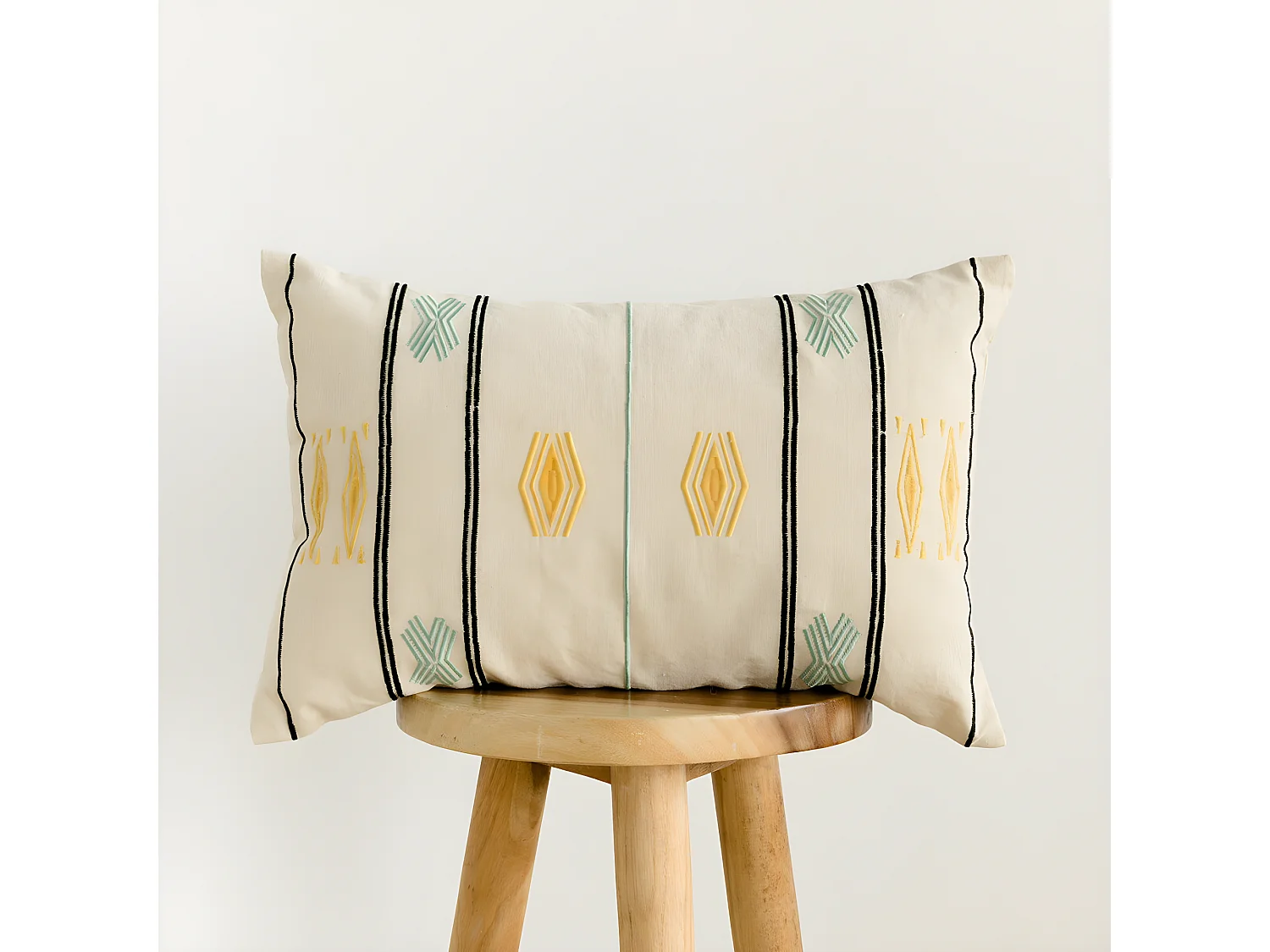 Coussin textile  30 cm x 50 cm-Tric