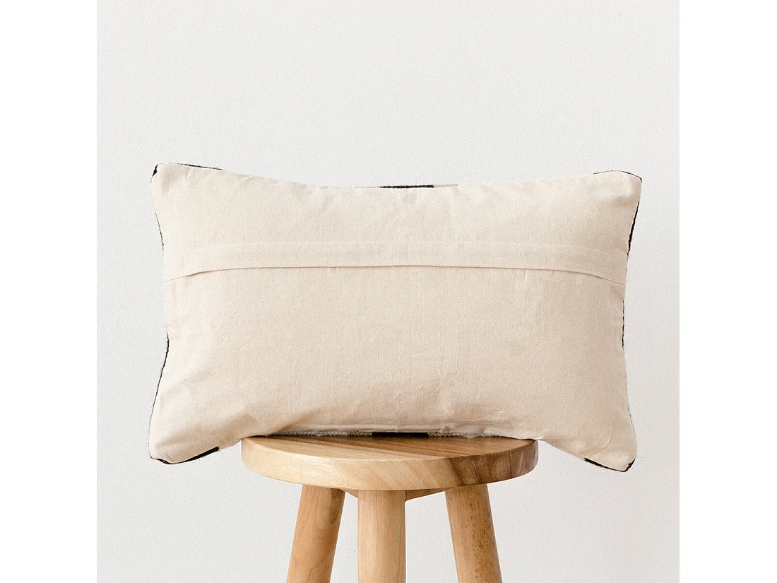 Coussin textile  30 cm x 50 cm-Pris