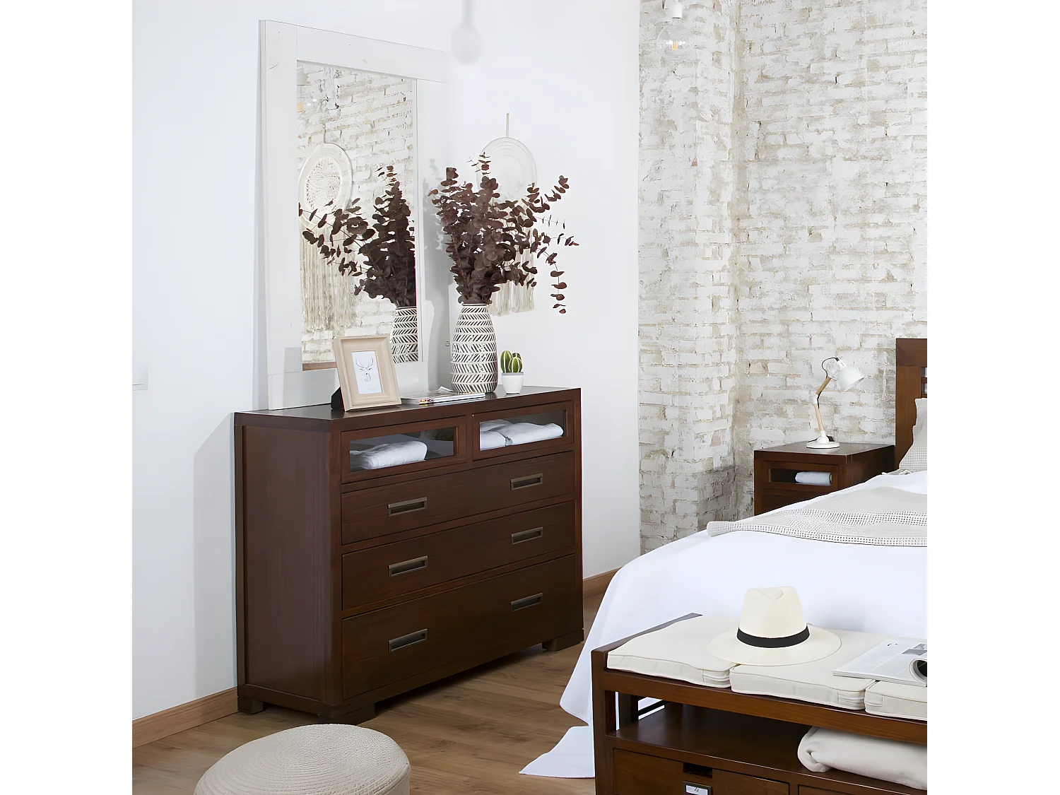 Comò legno massello e impiallacciatura naturale di mindi Tek 45x95