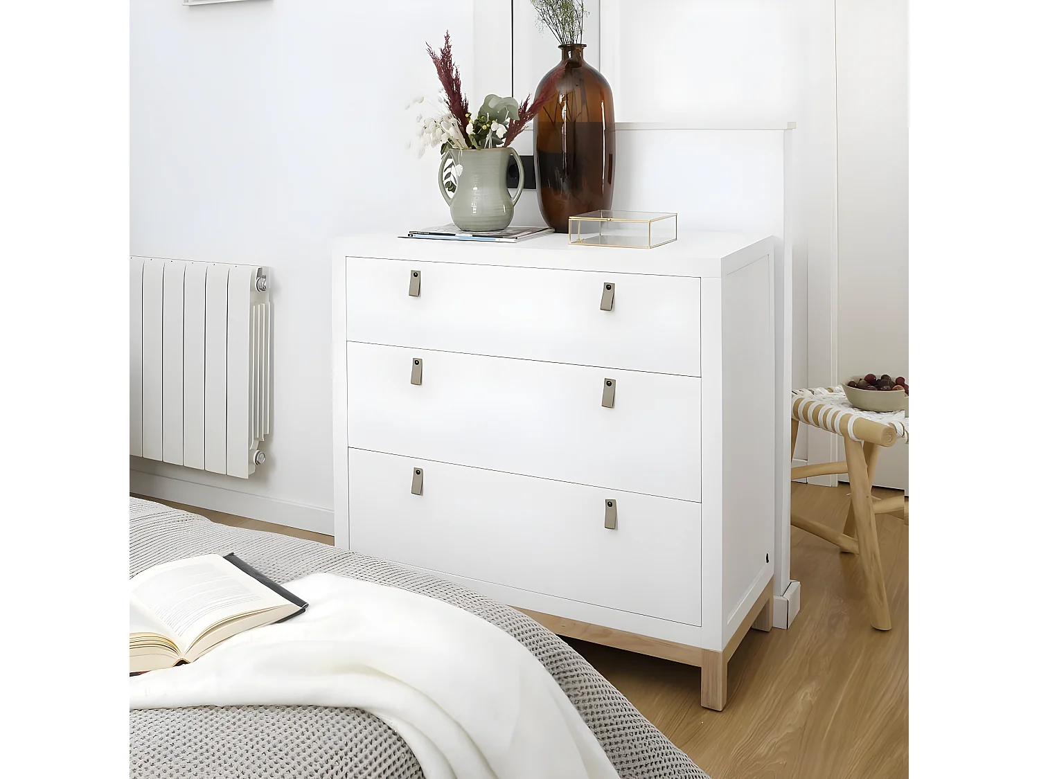 Commode en bois massif blanc 90x90