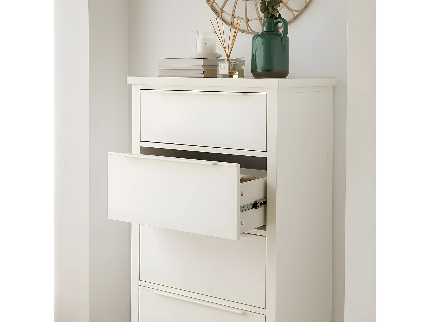 Chiffonnier effet bois blanc 68x128