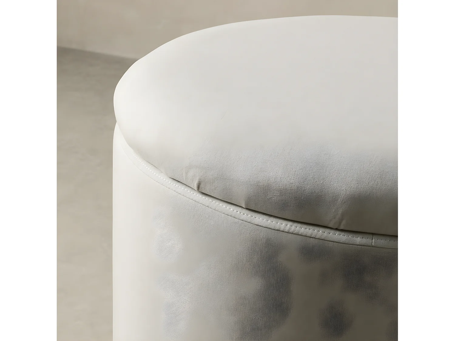 Pouf tapissé  45 cm x 60 cm-Ornel