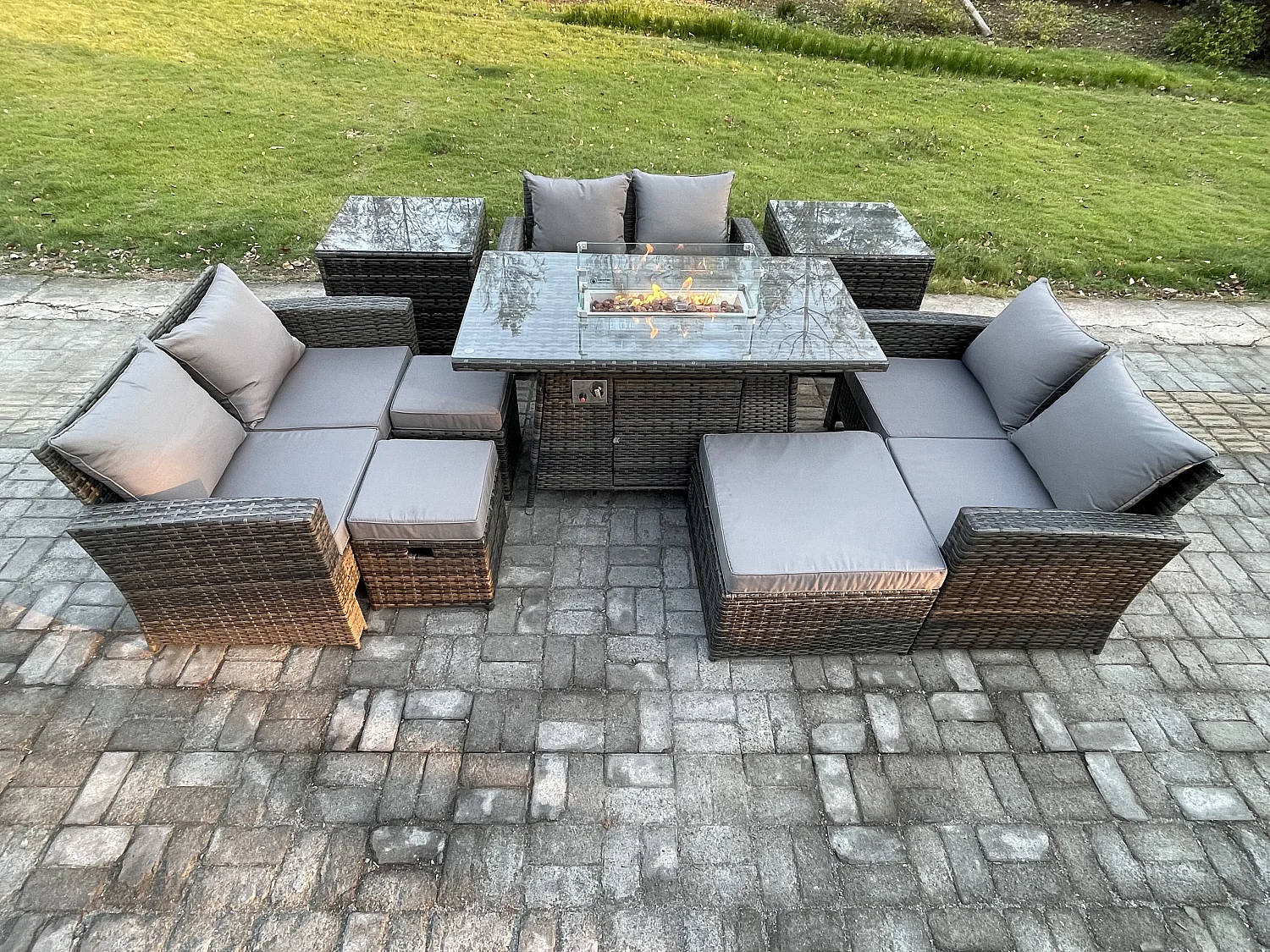 Dossier haut Ensemble de canapé en rotin Meubles d'extérieur ave Foyer à gaz Table à manger