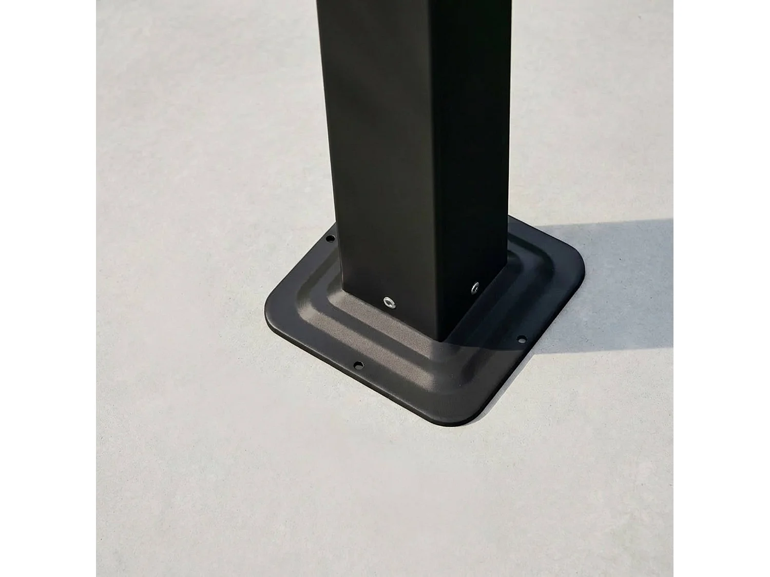 Pergola bioclimatique noir. aluminium et acier. 3x4m. lames orientables