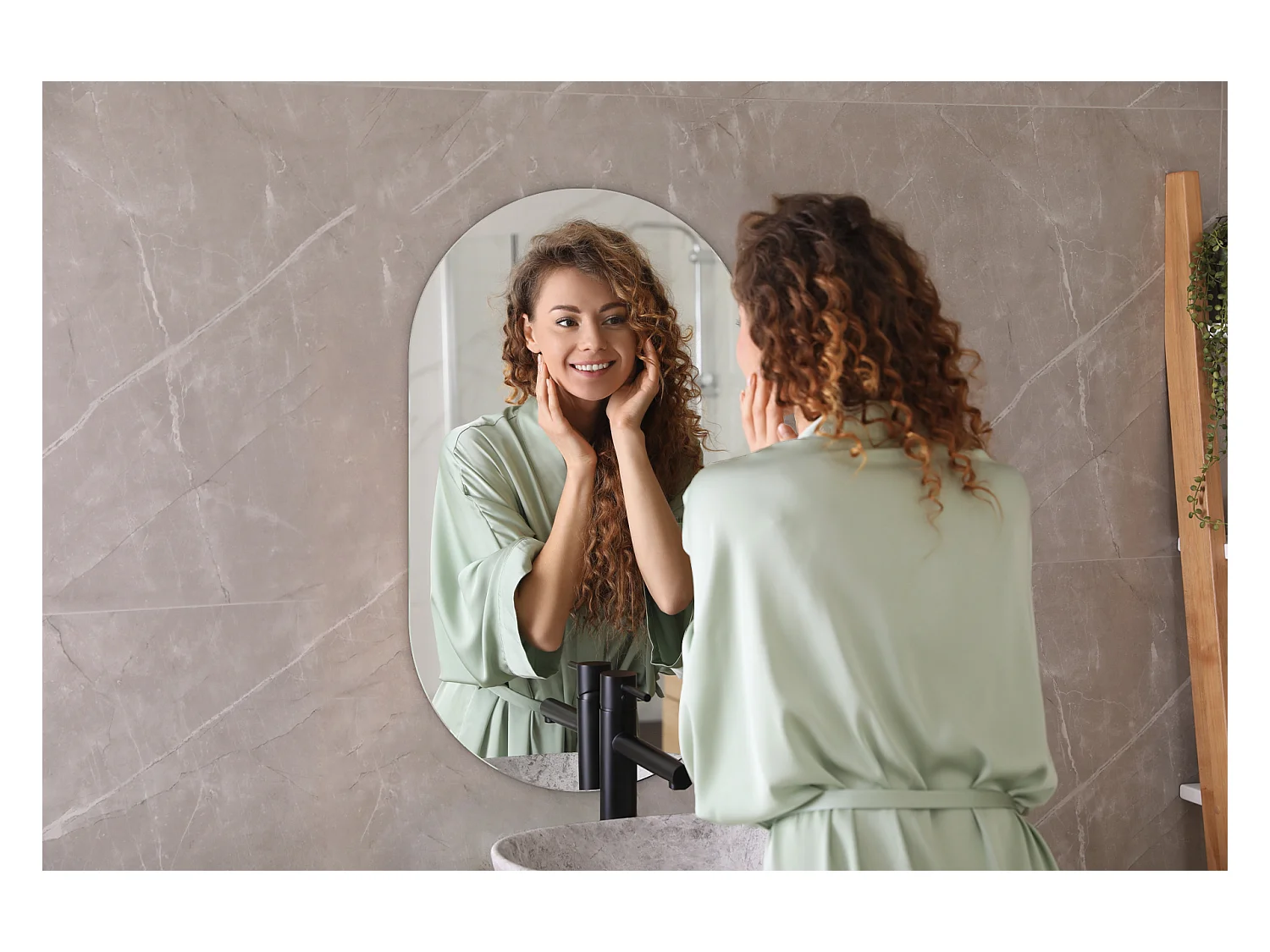 Rahmenloser modischer Wandspiegel im Loft-Boho-Schnitt, 58 cm x 100 cm